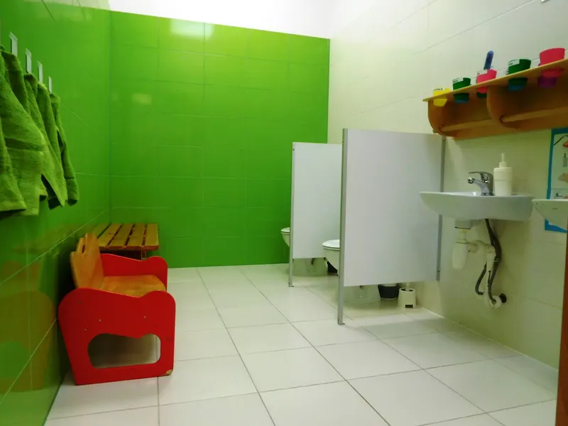 Sala przedszkolna utrzymana w zieleni