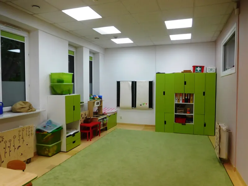 Korytarz prowadzący do sal w przedszkolu